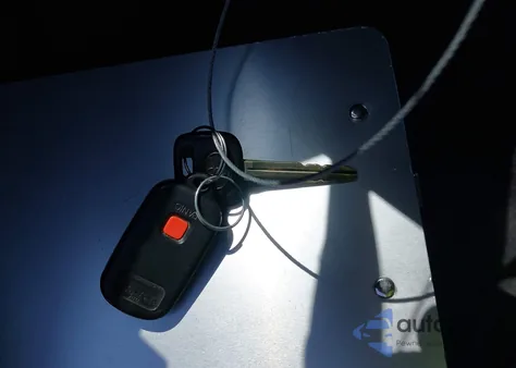 2003 Toyota Corolla S из США, поврежденный, VIN 1NXBR32E13Z181711